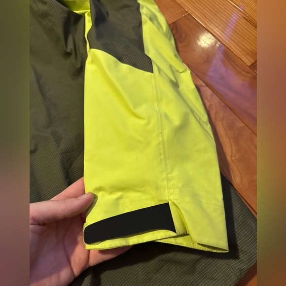 Tatsu/Spring Alpha Arcteryx ski severe conditions shell gortex jacket - Picture 7 of 11